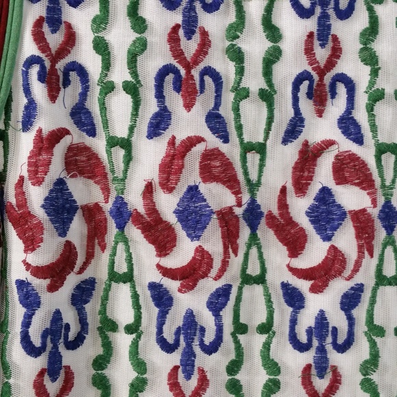 Chelsea & Violet Boho Style Embroidered Top - Picture 2 of 5